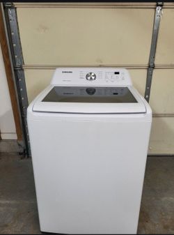 2023 Samsung washer (delivery available)