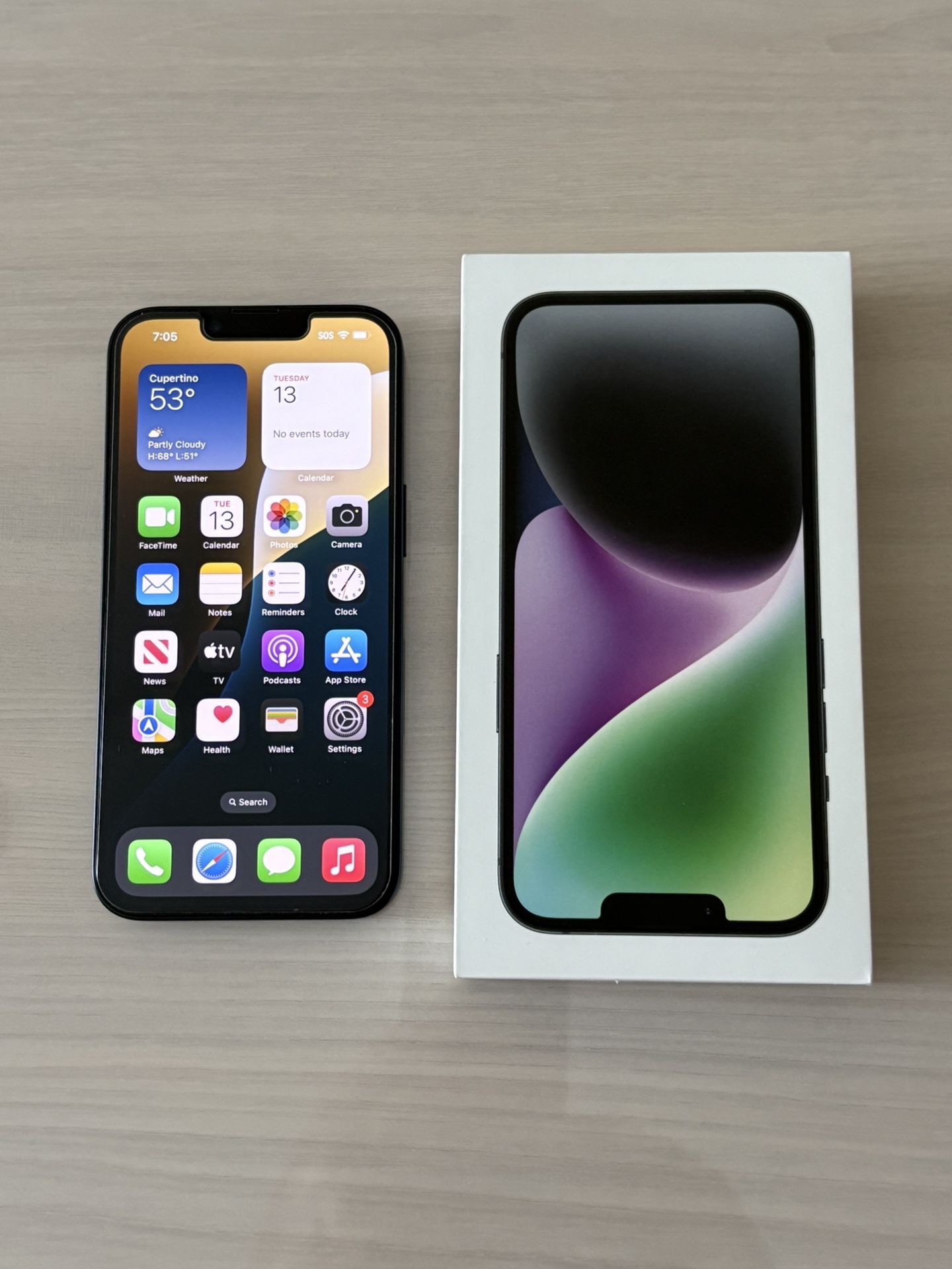 iPhone 14 256G Black MPVV3LL/A Unlocked Like New