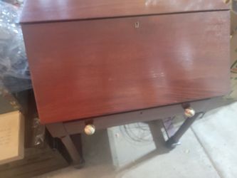 Vintage Mahogany Drop-Front Secretary Desk – Great Condition