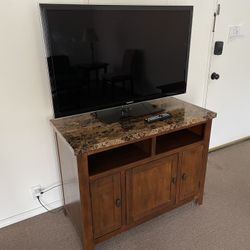 TV Stand, End Tables, Lamps
