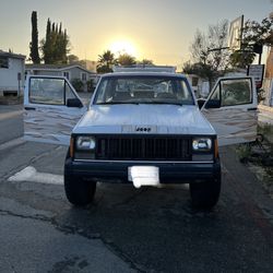 1990 Jeep Cherokee 