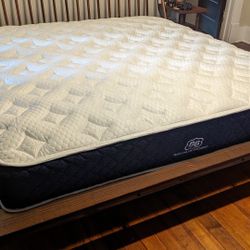 Queen Mattress, High Quality Brooklyn Bedding Signature