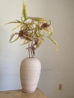 Beautiful Vintage American Vase with Fake Plant Leaves Home Decor Living Room Bedroom Decor