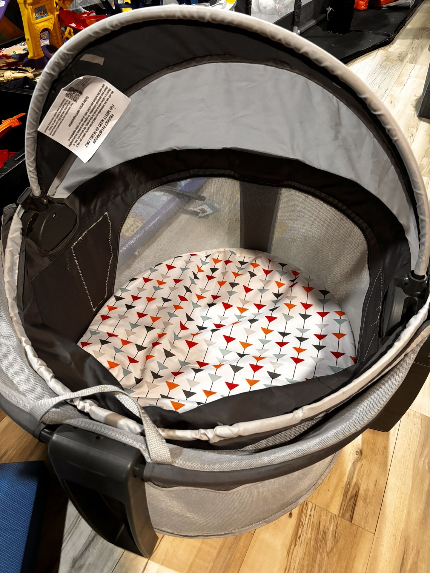 Fisher Price On-the-Go Baby Dome