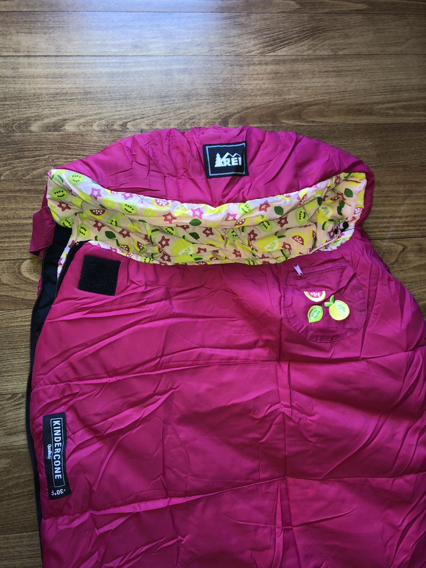 REI Co-op Kindercone Pink Fruit Mummy sleeping bag , rates 30+ Degrees; Kids Youth w/ stuff sack