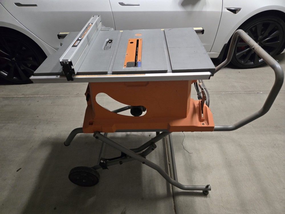 Pro Jobsite Table Saw with Stand