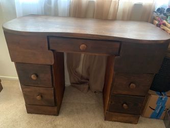 Escritorio de madera