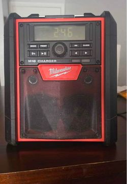 Milwaukee radio