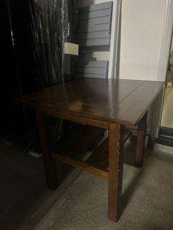 Coffee tables (2)