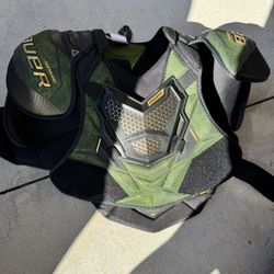Bauer G5 Hockey Shoulder Pads
