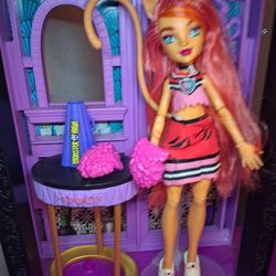 Monster high Ghoul sports  torlie stripe