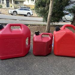3 gas cans