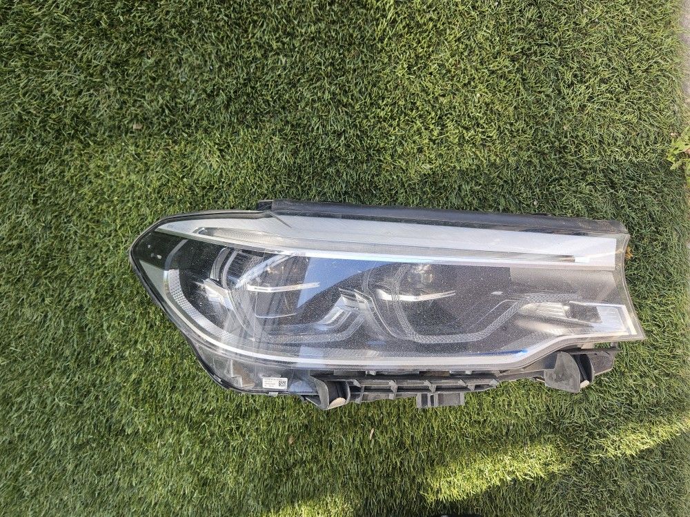 BMW M550i G30 OEM Headlight 2019-2020