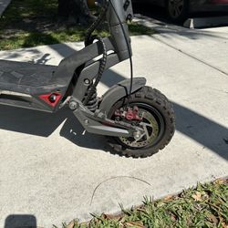 Synergy Storm - Dual 1200W Electric Scooter