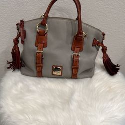 Dooney & Bourke Hand Bag