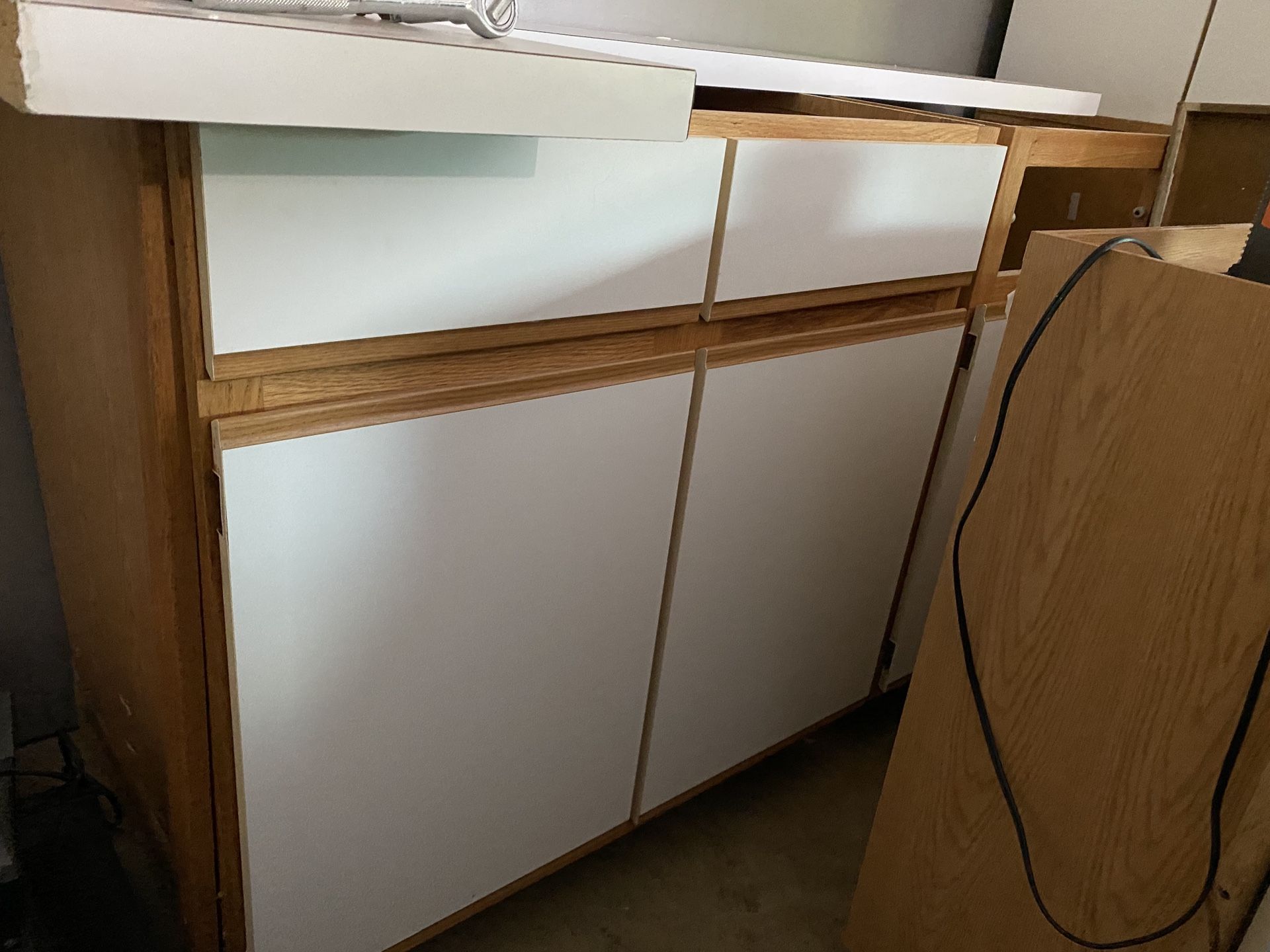 Free kitchen cabinets