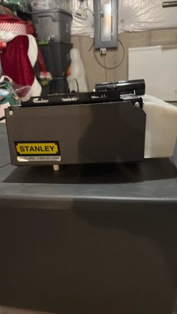 Stanley  D 1000 garage door opener