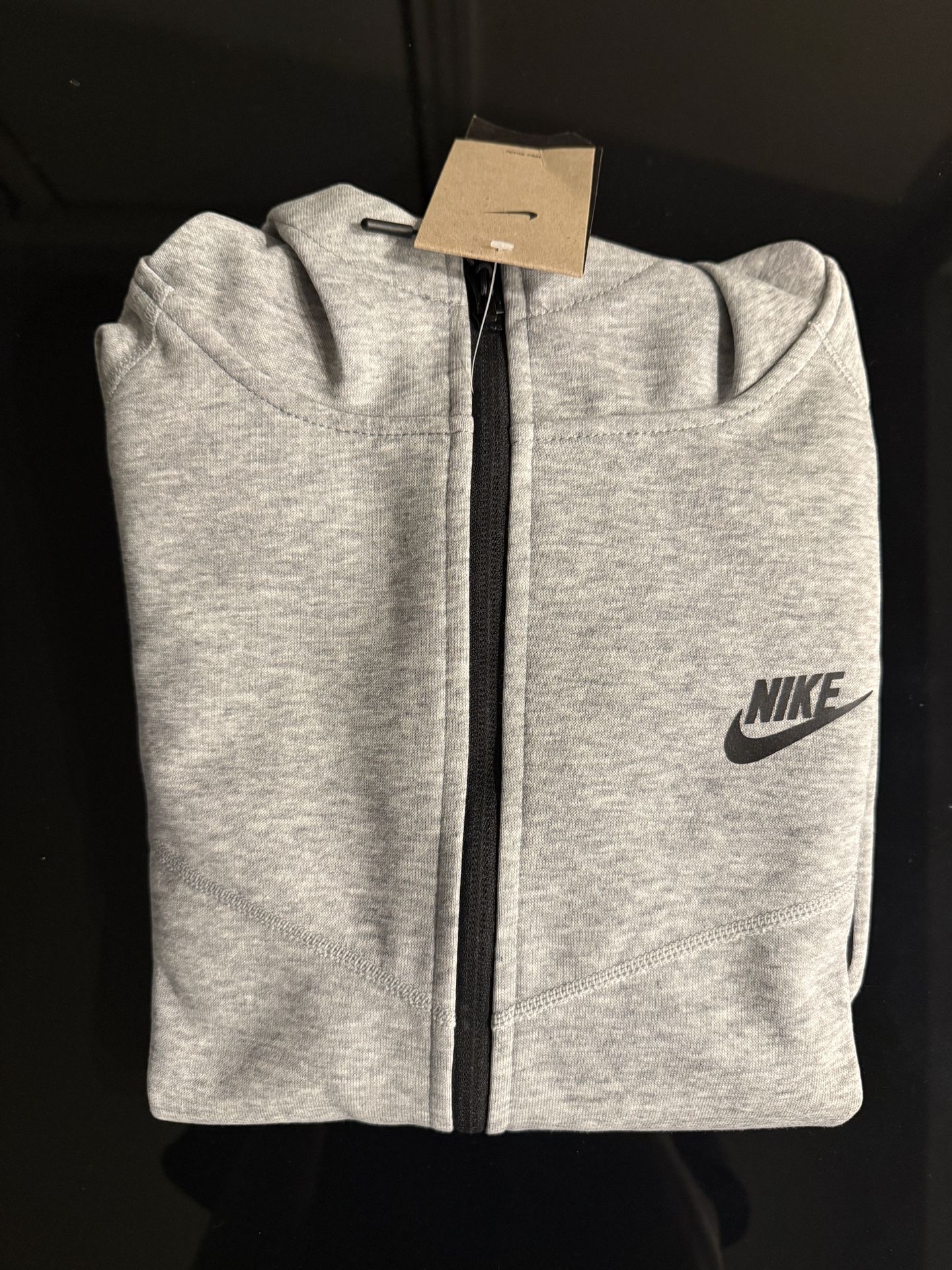 Nike Tech Runner Grey Size M