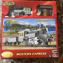 Brand new in box Fast Lane Western Express kids train 30”x53” of train tracks 
