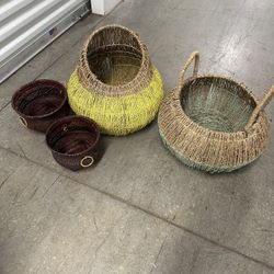 Baskets 
