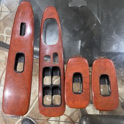 01-05 Is300 Trim