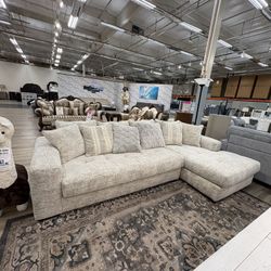Display Sale Beige Fabric Sectional With Accent Pillows 