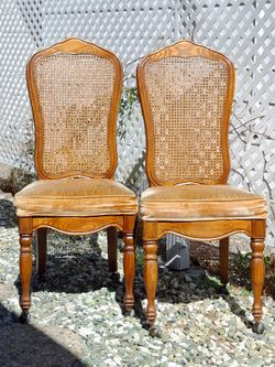 Dining room chairs on casters!