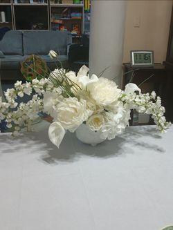 Silk Statement Centerpiece