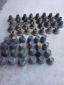 GM 3500 lug nuts