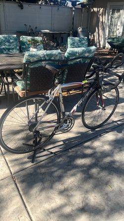 TREK 1200 SL Road Bike - 9 Speed