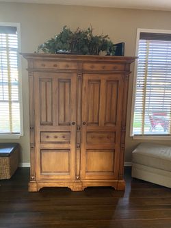 SOLID WOOD TV ARMOIRE