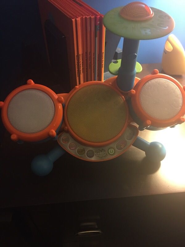 Kids table too drum set