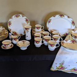 Royal Albert Old Country Roses (Set Of 8)