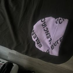 balenciaga beanie 