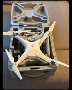 DJI Phantom 4