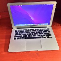 Apple MacBook Air 13” I5/8GB/256GB SSD macOS Monterey $200