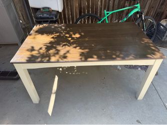 Dining table for up to six people