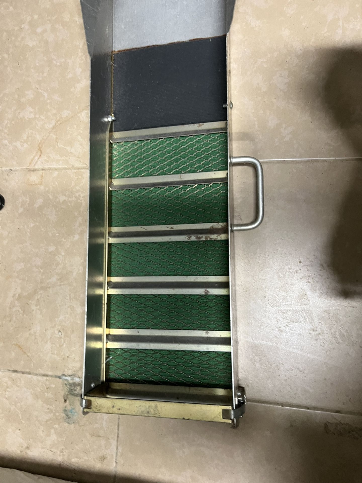 Mining and prospecting equipment For gold