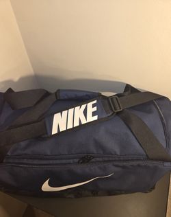 New  Nike Duffel Carry On Sports Bag