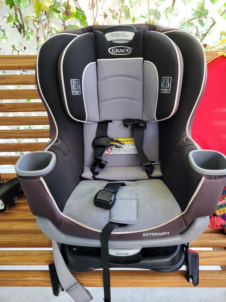 Used Graco Extend2Fit