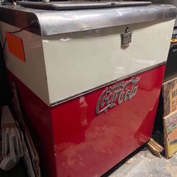Antique Coca Cola Electric Cooler ! Rare Model!
