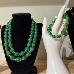 18 Inch Necklace And Matching Bracelet &earrings.