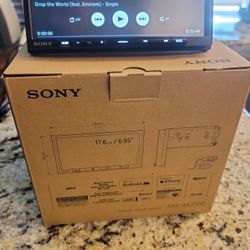 Nice Sony Apple Carplay Car stereo 7" touchscreen radio 
