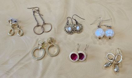 7 pairs nicely made mixed earrings