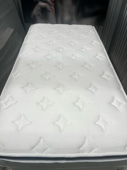 NICE ✨TWIN ✨MATTRESS ✨only