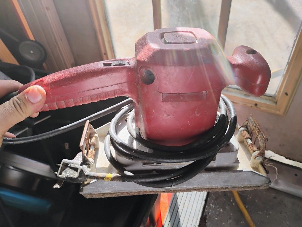 Milwaukee Orbital Half Sheet Sander Model 6010 Tested and Working