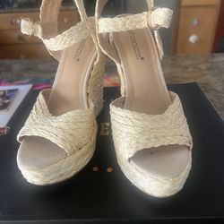 Woven Cream Sanders