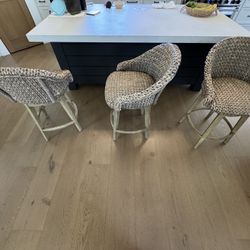 Kitchen Counter Stools. 