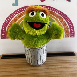 SESAME STREET IS AR THE GROUCH 7 1/2 INCH SMALL PLUSH! New No Tag