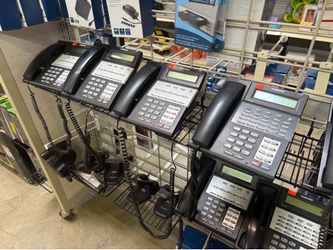 Samsung iDCS 18D Office Phone
